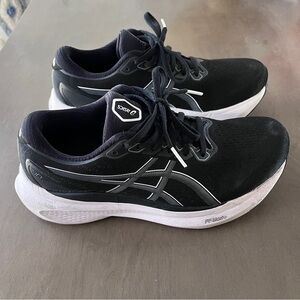 ASICS GEL-KAYANO 30 Women’s size 8